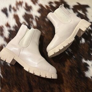 Chelsea boots
